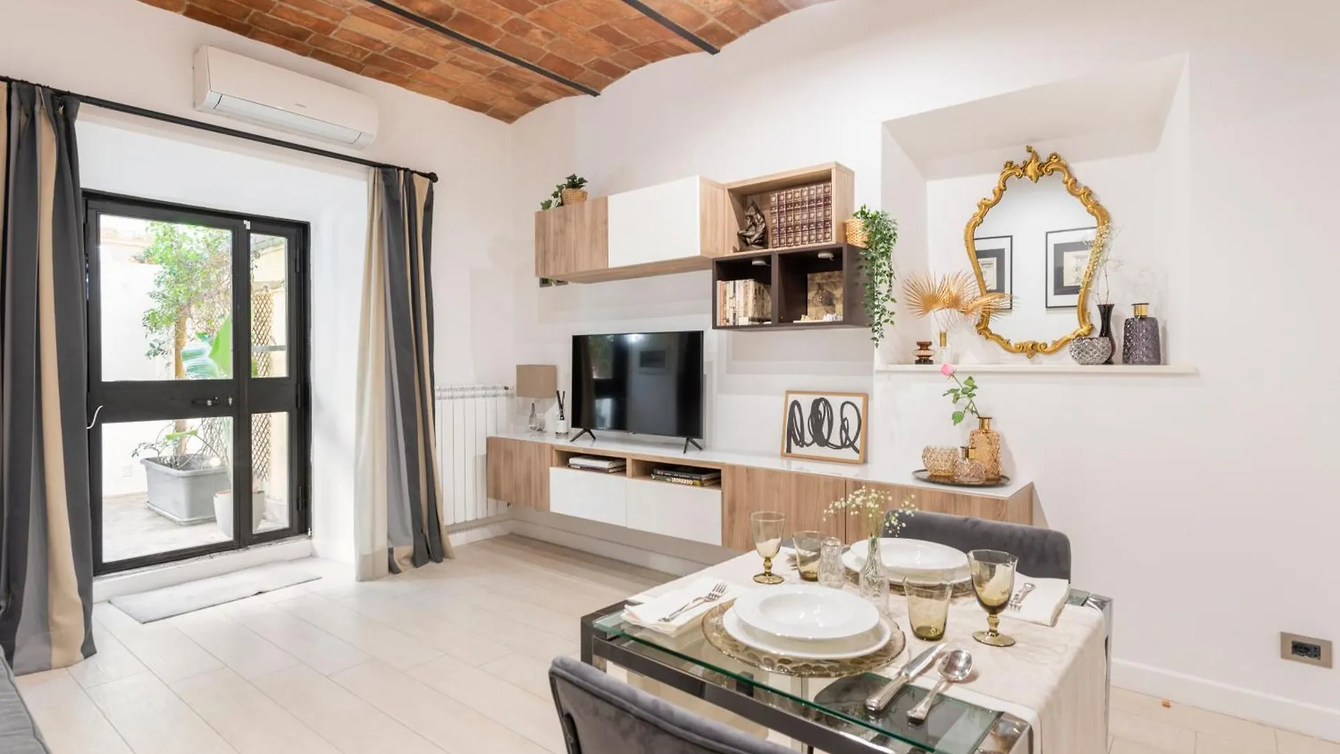 Colosseum'S Courtyard Villa Rome Holiday home